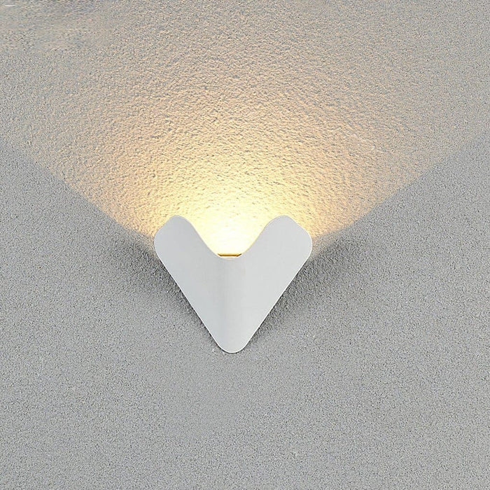 Durable Aluminum Indoor/Outdoor Wall Lamp with Unique Design, High Transmittance LED, and Intelligent Waterproof Control for Safe, Bright Lighting-ErisView-6