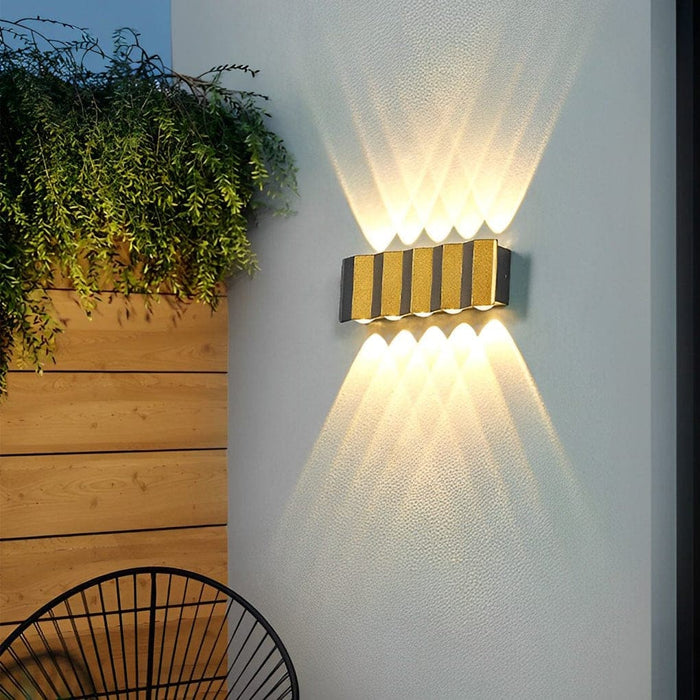 Durable IP65 Waterproof Up and Down Outdoor Wall Light with Anti-Rust Aluminum, Intelligent Control Circuit, and Fine Texture LED Wall Washer-ErisView-22