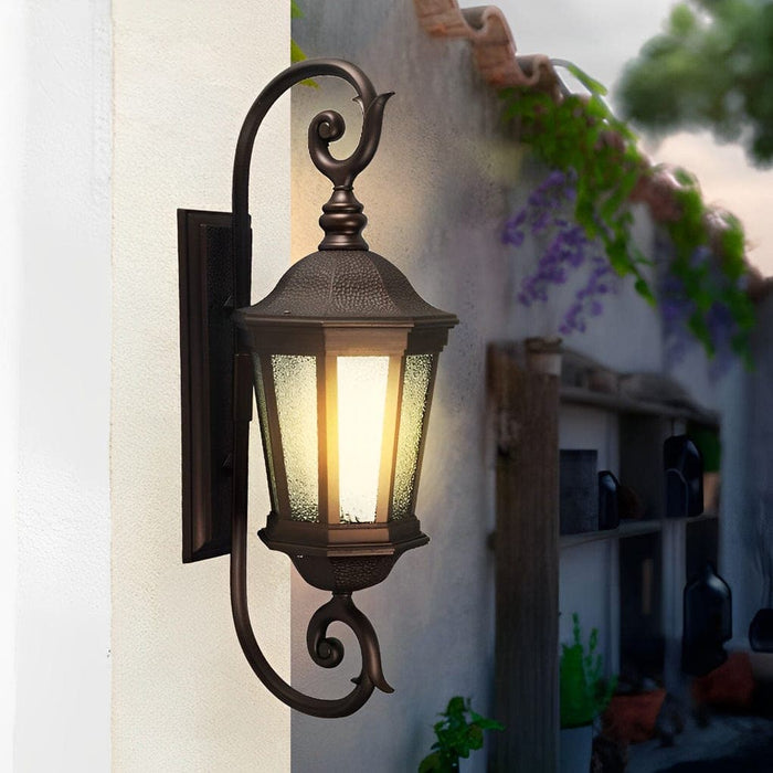 Durable Outdoor Wall Lamp with High-Transmittance Glass, Rustproof Die-Cast Aluminum, Retro Design, and E27 Lamp Head, Perfect for Elegant Outdoor Decor-ErisView-1