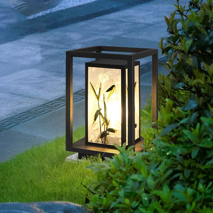 Hand-Painted Waterproof Outdoor Lawn Lamp with E27 Light Source, Classic and Artistic Garden Light for Courtyard, Villa, Park, and Tourist Areas-ErisView-4