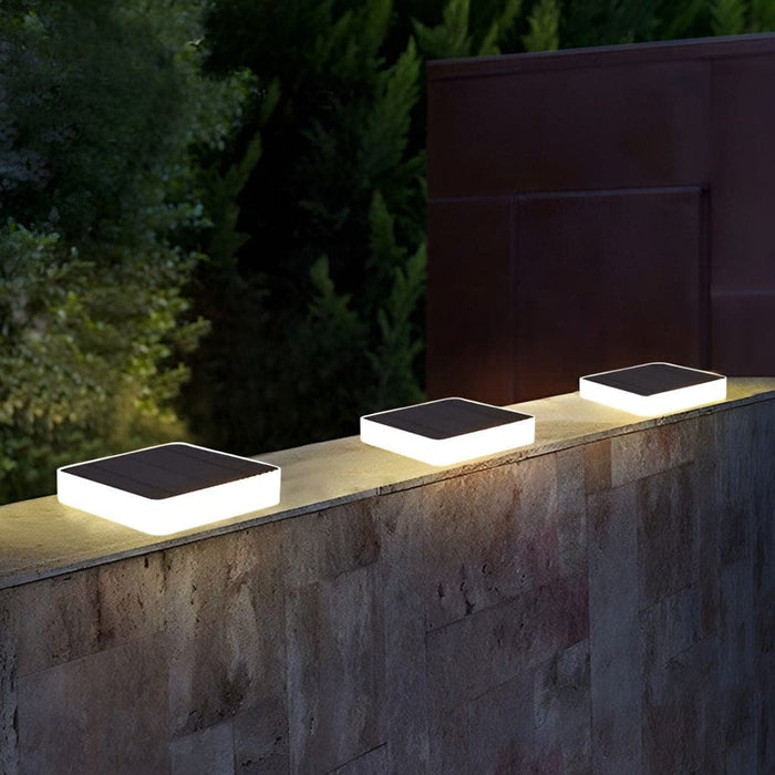 High-Efficiency Solar Garden Light with Fast Charging, High Transmittance Lampshade, and Easy Installation for Outdoor Spaces-ErisView-2