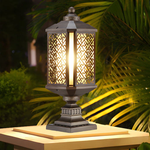 Outdoor Retro Deck Post Light, Die-Cast Aluminum, Antique Glass Shade, E27 Bulb Compatible, Waterproof, Ideal for Garden & Patio Lighting-ErisView-1