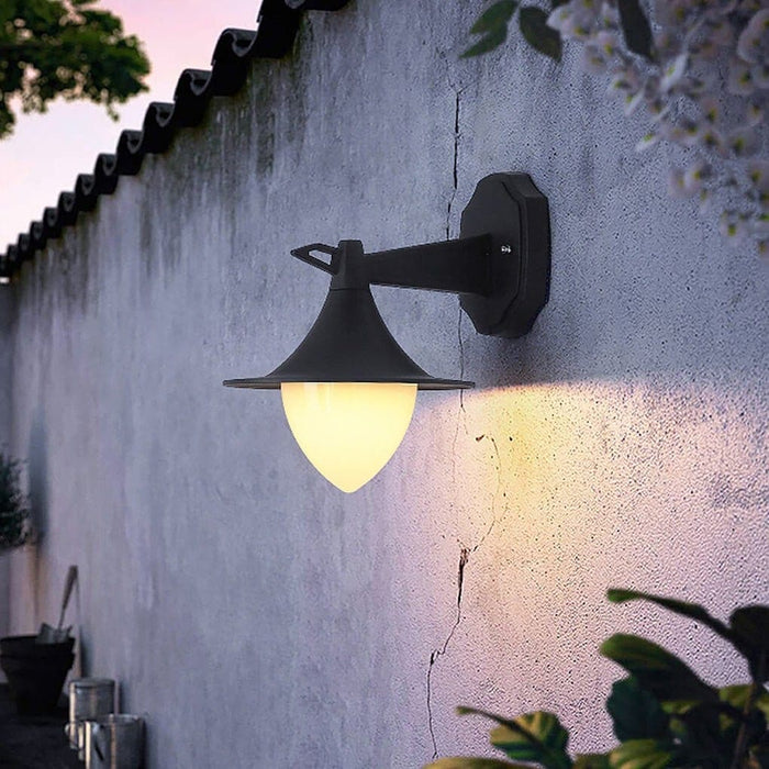 Retro Outdoor Wall Light, Aluminum Die-Casting, Waterproof, Dustproof, Curved Lampshade, Ideal for Modern and Retro Courtyards, Porch Lighting-ErisView-3