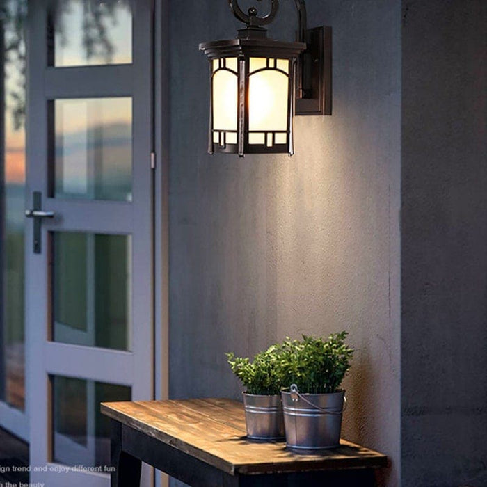 Retro Traditional Style Outdoor Wall Lights with Die-Cast Aluminum and Glass Shade, Energy Efficient LED, Frosted or Striped Options-ErisView-5