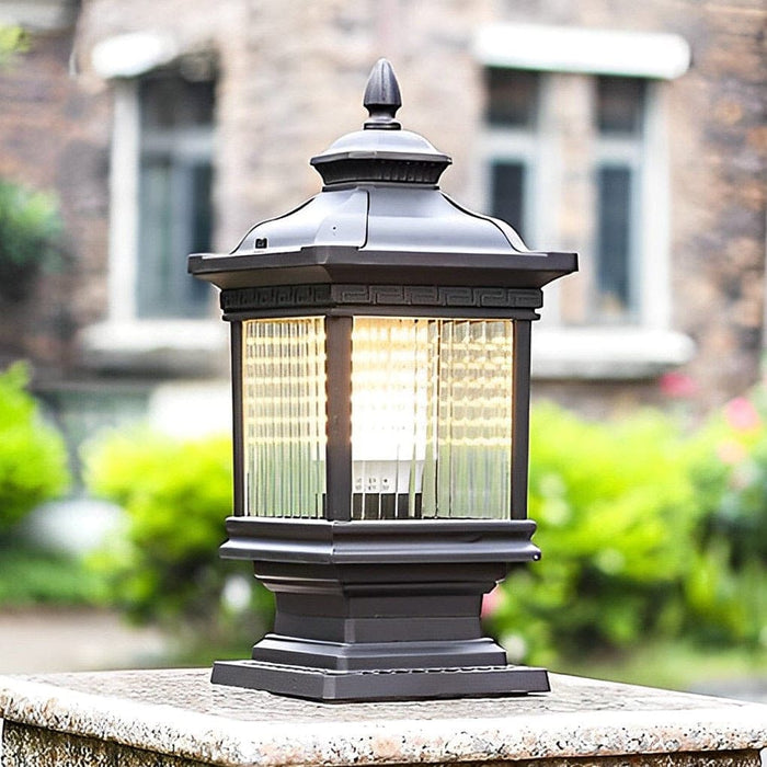 Rustproof and Waterproof Die-Cast Aluminum Solar Pillar Light with High Transmittance Glass Lampshade for Elegant Outdoor Decoration and Lighting-ErisView-2