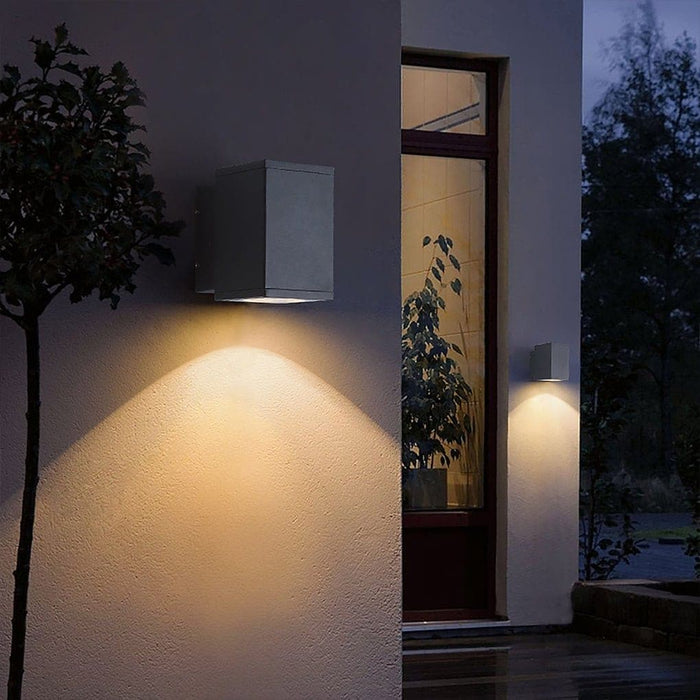 Stylish IP65 Waterproof LED Outdoor Wall Sconce with Unique Lighting Effect for Patio, Balcony, Garage Door, and Modern Home Decor-ErisView-11